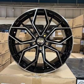 W1516 IVF-588 Flow Forming Black Machined Face 18x8.0 ET35 5x114.3 CB73.1