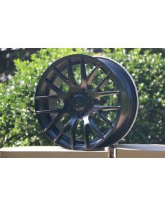 W725-Glass Matt Black 18*8.0 ET35 5*120 CB72.56