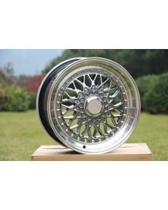 W881 Hyper Black 16*7.5 ET35 4*100/114.3 CB73.1 WCC 64mm Silver Rivert