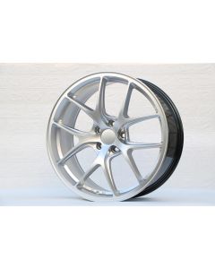 W005 Hyper Silver 20x8.5 ET35 5x114.3 CB73.1