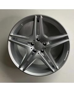 W828 Hyper Silver 19x8.5 ET35 5x112 CB66.6